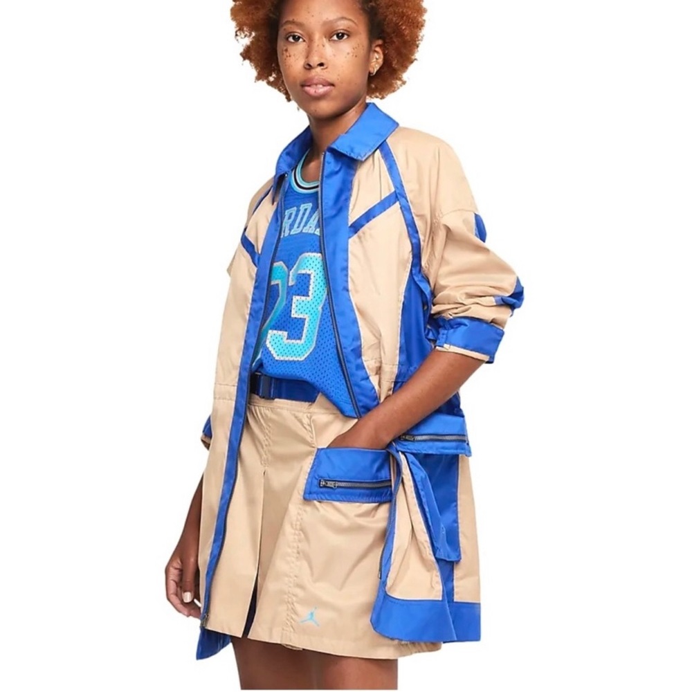 NWT Jordan Women Utility Capsule 2-in-1 Convertible Jacket Size M